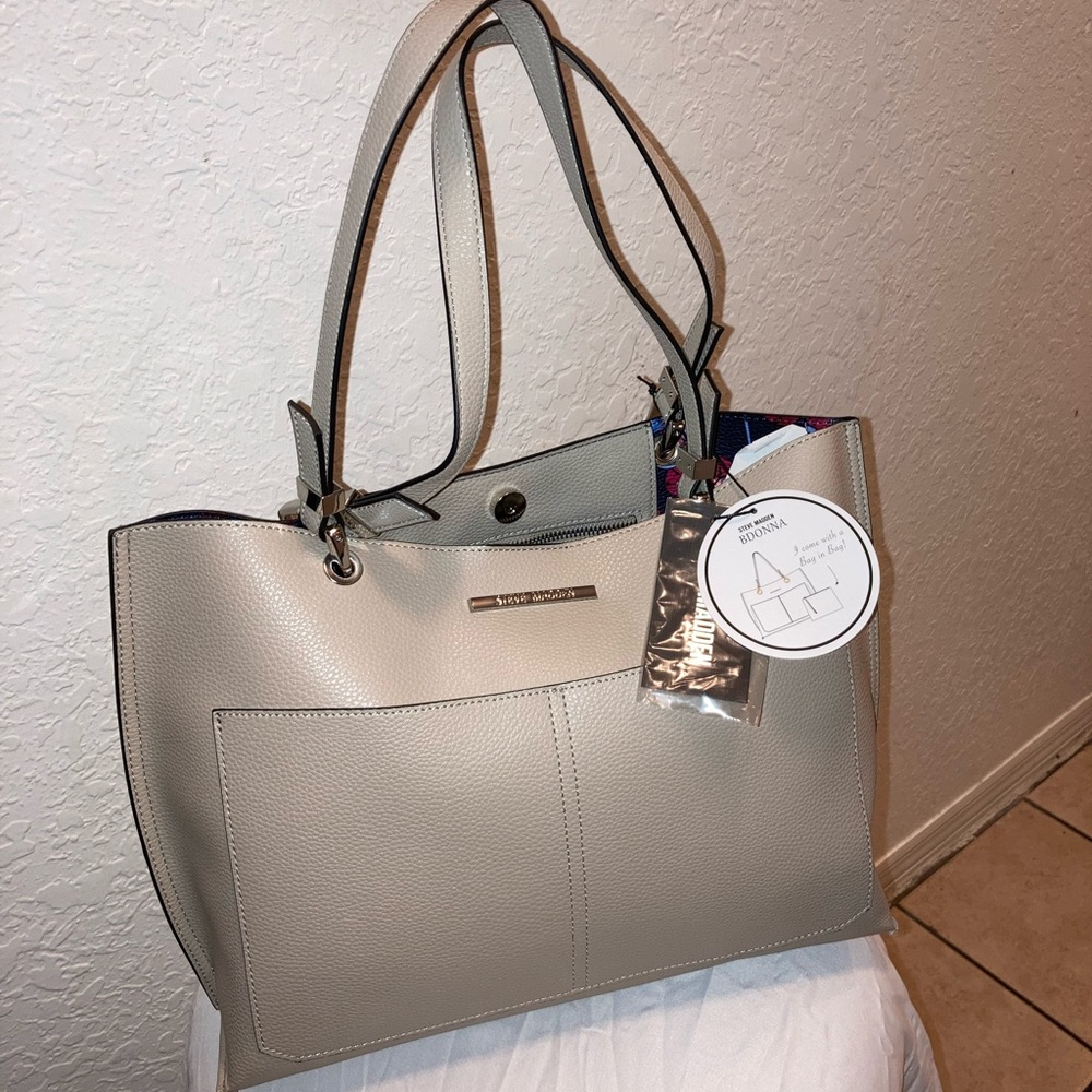 GRY BDONNA Tote bag and bag inside.